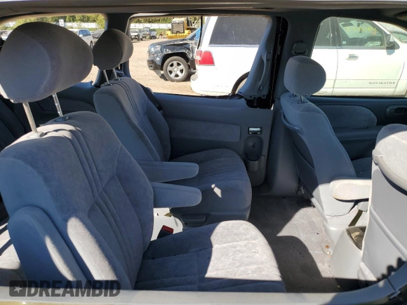 2000 Toyota Sienna LE with VIN 4T3ZF13C5YU287280, listed as a Copart auction lot 71397554 with 162,851 mi miles and Clean Title. Bid and sale history available at carsss.com. Image 11.