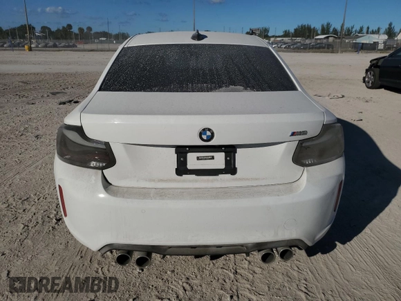 2017 BMW M2 z VIN WBS1H9C57HV786427, wystawiony jako Copart lot #82817364 z przebiegiem 57 991 mil mil oraz Czysty tytuł • Clean title. Historia ofert i sprzedaży dostępna na DreamBid. Obrazek 6.