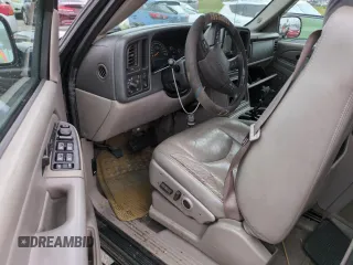 2005 Chevrolet Avalanche Z66 with VIN 3GNEC12Z35G258098, listed as a Copart auction lot 74543374 with Not Provided miles and Salvage Title. Bid and sale history available at carsss.com. Image 8.