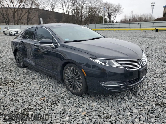 2015 Lincoln MKZ Hybrid with VIN 3LN6L2LU2FR629470, listed as a Copart auction lot 52722945 with 106,839 mi miles and Clean Title. Bid and sale history available at carsss.com. Image 4.