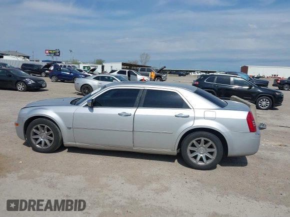 2005 Chrysler 300 with VIN 2C3JA63H05H693522, listed as a IAAI auction lot 41847279 with 162,037 mi miles. Bid and sale history available at carsss.com. Image 14.