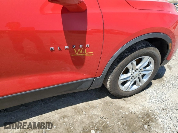 2020 Chevrolet Blazer LT z VIN 3GNKBBRA1LS617387, wystawiony jako Copart lot #52462875 z przebiegiem 76 347 mil mil oraz Szkoda całkowita • Salvage title. Historia ofert i sprzedaży dostępna na DreamBid. Obrazek 13.