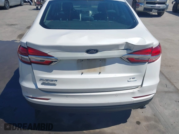 2019 Ford Fusion SE with VIN 3FA6P0HD0KR215531, listed as a IAAI auction lot 41867778 with 101,893 mi miles. Bid and sale history available at carsss.com. Image 6.