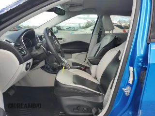 2018 Jeep Compass Limited with VIN 3C4NJDCB2JT231946, listed as a Copart auction lot 46749305 with 42,173 mi miles and Salvage title. Bid and sale history available at DreamBid. Image 7.