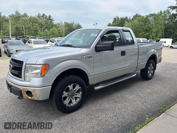 2013 Ford F-150 XL z VIN 1FTFX1EF8DFD87828, wystawiony jako IAAI lot #42662130 z przebiegiem 229 088 mil mil oraz . Historia ofert i sprzedaży dostępna na DreamBid. Obrazek 2.