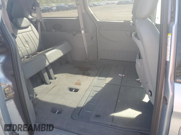 2005 Chrysler Town & Country Touring with VIN 2C4GP54L95R562827, listed as a Copart auction lot 54686275 with 91,032 mi miles and Clean Title. Bid and sale history available at carsss.com. Image 11.