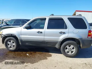2006 Ford Escape XLS with VIN 1FMYU02Z76KA78111, listed as a IAAI auction lot 41375345 with 146,591 mi miles and . Bid and sale history available at DreamBid. Image 15.