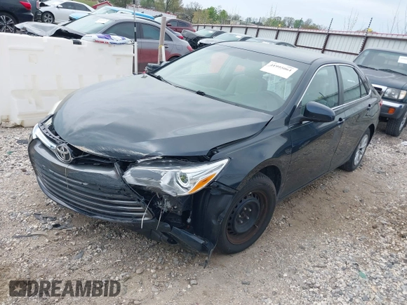 2015 Toyota Camry XLE with VIN 4T4BF1FK2FR461922, listed as a IAAI auction lot 41995064 with 195,943 mi miles. Bid and sale history available at carsss.com. Image 2.
