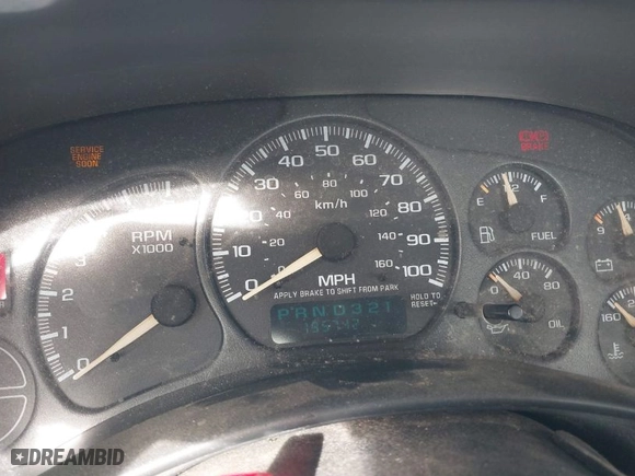 2002 Chevrolet Silverado 1500 with VIN 1GCEC14WX2Z146163, listed as a IAAI auction lot 41520765 with 195,742 mi miles. Bid and sale history available at carsss.com. Image 7.