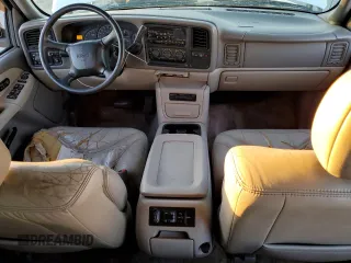 2002 GMC Yukon SLE with VIN 1GKEK13T12R143778, listed as a Copart auction lot 81387104 with 213,129 mi miles and Salvage Title. Bid and sale history available at carsss.com. Image 8.