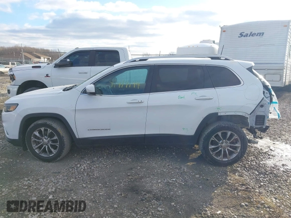 2019 Jeep Cherokee Altitude with VIN 1C4PJLLX0KD383858, listed as a IAAI auction lot 41414144 with 78,013 mi miles. Bid and sale history available at carsss.com. Image 14.