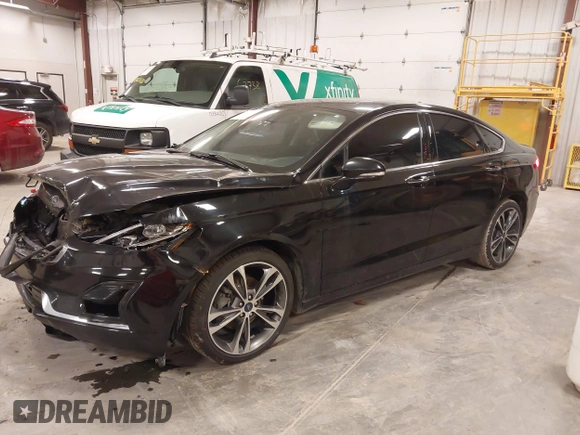 2019 Ford Fusion Titanium with VIN 3FA6P0K93KR269569, listed as a IAAI auction lot 41811177 with 110,231 mi miles. Bid and sale history available at carsss.com. Image 19.