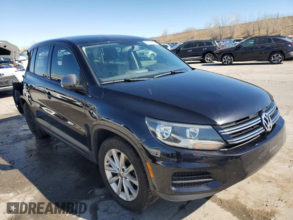 2018 Volkswagen Tiguan with VIN WVGBV7AX7JK003235, listed as a Copart auction lot 47891975 with 132,996 mi miles and Salvage Title. Bid and sale history available at DreamBid. Image 4.