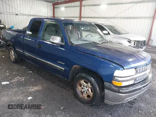2002 Chevrolet Silverado 1500 LS with VIN 2GCEC19V621280774, listed as a IAAI auction lot 40976003 with 354,600 mi miles and . Bid and sale history available at DreamBid. Image 1.