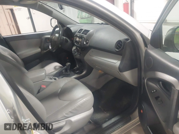 2009 Toyota RAV4 Ltd with VIN JTMBF31VX9D017204, listed as a IAAI auction lot 41630093 with 210,590 mi miles. Bid and sale history available at carsss.com. Image 5.