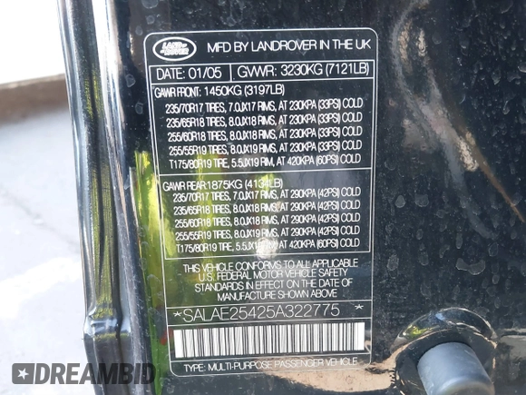 2005 Land Rover LR3 SE with VIN SALAE25425A322775, listed as a IAAI auction lot 41866103 with 127,888 mi miles. Bid and sale history available at carsss.com. Image 9.