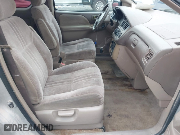 2001 Toyota Sienna CE with VIN 4T3ZF19C21U362689, listed as a IAAI auction lot 41535447 with 239,147 mi miles. Bid and sale history available at carsss.com. Image 5.