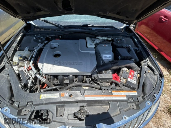 2011 Lincoln MKZ Hybrid with VIN 3LNDL2L33BR759329, listed as a Copart auction lot 55528975 with 131,927 mi miles and Clean Title. Bid and sale history available at carsss.com. Image 7.