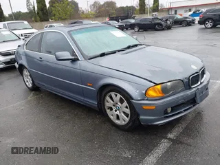 2000 BMW 3 Series 323Ci with VIN WBABM3348YJN80646, listed as a IAAI auction lot 41560077 with 230,422 mi miles and . Bid and sale history available at carsss.com. Image 1.