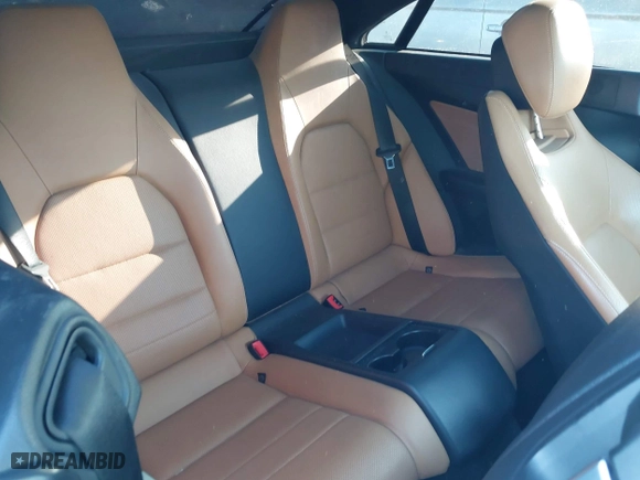 2014 Mercedes-Benz E-Class E 350 with VIN WDDKJ8JB0EF292019, listed as a IAAI auction lot 41331510 with 64,464 mi miles. Bid and sale history available at carsss.com. Image 8.