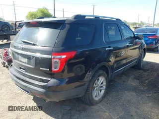 2014 Ford Explorer XLT with VIN 1FM5K7D8XEGC00824, listed as a IAAI auction lot 41990205 with 222,620 mi miles and . Bid and sale history available at DreamBid. Image 4.
