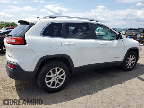 2016 Jeep Cherokee Latitude with VIN 1C4PJMCB2GW375170, listed as a Copart auction lot 66124075 with 104,929 mi miles and Clean title. Bid and sale history available at DreamBid. Image 3.