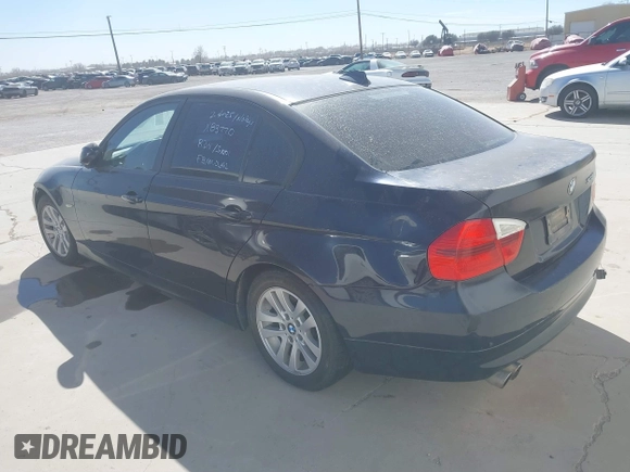 2007 BMW 3 Series 328i z VIN WBAVA33567KX83770, wystawiony jako IAAI lot #41526173 z przebiegiem 117 995 mil mil oraz . Historia ofert i sprzedaży dostępna na DreamBid. Obrazek 3.