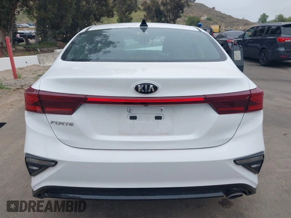 2021 Kia Forte FE with VIN 3KPF24AD4ME286235, listed as a IAAI auction lot 42008381 with 38,341 mi miles and . Bid and sale history available at carsss.com. Image 16.