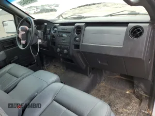 2014 Ford F-150 XL с VIN 1FTMF1CM8EFC12380, выставлен на аукционе Copart как лот 54990645 с пробегом 151 103 миль миль и Списание • Salvage title. История ставок и продаж доступна на DreamBid. Изображение 8.