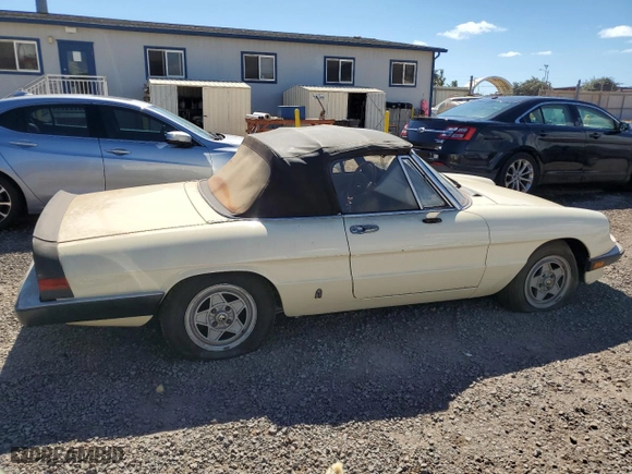1983 Alfa Romeo Alfa Romeo Veloce with VIN ZARBA5419D1016371, listed as a Copart auction lot 71136854 with 78,432 mi miles and Salvage Title. Bid and sale history available at carsss.com. Image 3.