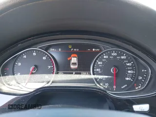 2015 Audi A8 3.0T z VIN WAU3GAFD6FN033635, wystawiony jako IAAI lot #42327204 z przebiegiem 87 167 mil mil oraz . Historia ofert i sprzedaży dostępna na DreamBid. Obrazek 7.