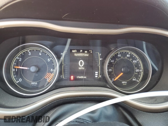 2015 Jeep Cherokee Latitude with VIN 1C4PJMCB3FW784633, listed as a Copart auction lot 50208225 with 174,455 mi miles and Salvage Title. Bid and sale history available at carsss.com. Image 9.