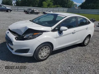 2017 Ford Fiesta S z VIN 3FADP4AJ8HM134393, wystawiony jako Copart lot #55587675 z przebiegiem 121 293 mil mil oraz Szkody całkowita. Historia ofert i sprzedaży dostępna na DreamBid. Obrazek 1.