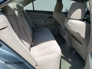 2011 Toyota Camry LE z VIN 4T1BF3EK6BU593874, wystawiony jako Copart lot #51959955 z przebiegiem 247 911 mil mil oraz Szkoda całkowita • Salvage title. Historia ofert i sprzedaży dostępna na DreamBid. Obrazek 10.