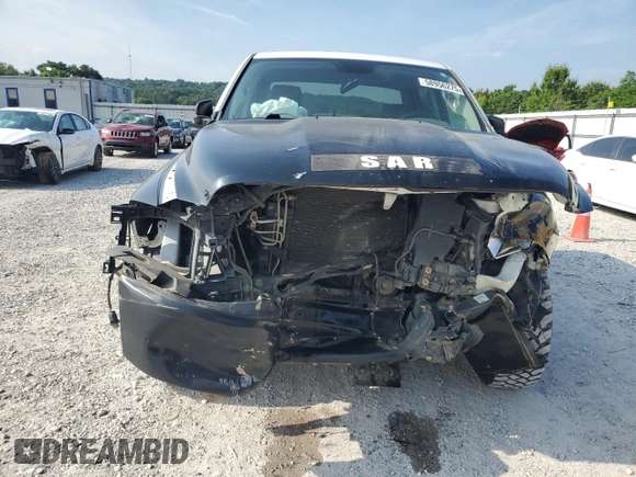 2016 Ram 1500 Tradesman z VIN 3C6RR7KT1GG225540, wystawiony jako Copart lot #58956275 z przebiegiem 172 937 mil mil oraz Szkoda całkowita • Salvage title. Historia ofert i sprzedaży dostępna na DreamBid. Obrazek 5.