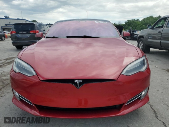 2018 Tesla Model S 75D with VIN 5YJSA1E40JF259792, listed as a Copart auction lot 56502085 with 116,821 mi miles and Salvage title. Bid and sale history available at DreamBid. Image 5.