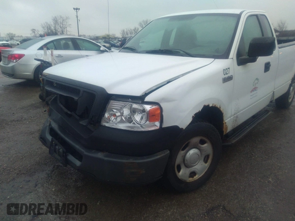 2008 Ford F-150 XL z VIN 1FTPF12V98KD94304, wystawiony jako IAAI lot #35381229 z przebiegiem 42 427 mil mil oraz . Historia ofert i sprzedaży dostępna na DreamBid. Obrazek 6.