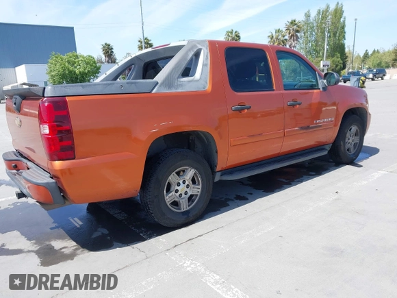 2007 Chevrolet Avalanche LTZ с VIN 3GNEC12J07G156688, выставлен на аукционе IAAI как лот 42095186 с пробегом 224 714 миль миль и . История ставок и продаж доступна на DreamBid. Изображение 4.