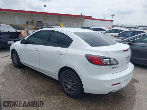 2013 Mazda Mazda3 i Sport with VIN JM1BL1U70D1776657, listed as a IAAI auction lot 42131274 with 133,362 mi miles. Bid and sale history available at carsss.com. Image 3.