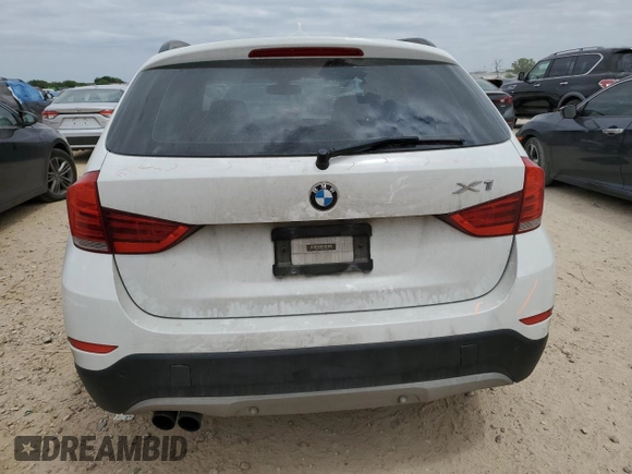 2014 BMW X1 xDrive28i z VIN WBAVL1C56EVY10542, wystawiony jako Copart lot #53116555 z przebiegiem 109 473 mil mil oraz Czysty tytuł • Clean title. Historia ofert i sprzedaży dostępna na DreamBid. Obrazek 6.