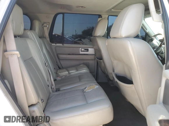 2010 Ford Expedition Limited с VIN 1FMJU1K57AEA34671, выставлен на аукционе Copart как лот 50102085 с пробегом 179 181 миль миль и Списание • Salvage title. История ставок и продаж доступна на DreamBid. Изображение 12.