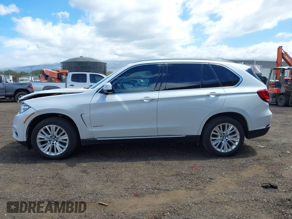 2016 BMW X5 sDrive35i with VIN 5UXKR2C51G0H42792, listed as a IAAI auction lot 41726108 with 81,796 mi miles. Bid and sale history available at carsss.com. Image 14.