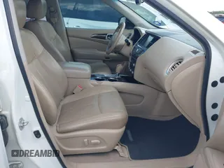 2014 Nissan Pathfinder Platinum with VIN 5N1AR2MN0EC646541, listed as a IAAI auction lot 42680665 with 203,487 mi miles and . Bid and sale history available at DreamBid. Image 5.