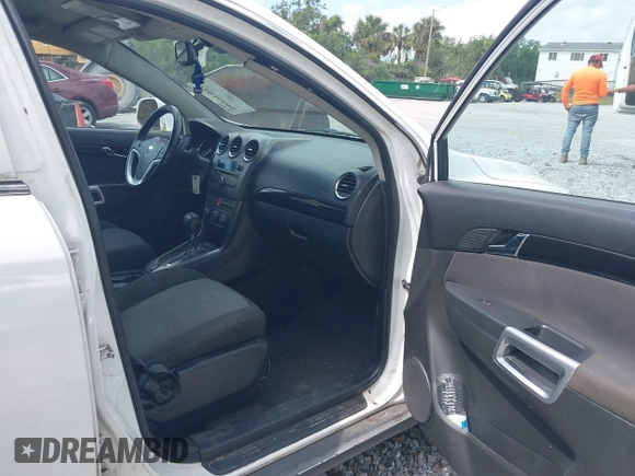 2013 Chevrolet Captiva Sport LS with VIN 3GNFL2EK6DS512195, listed as a IAAI auction lot 42036605 with 153,167 mi miles and . Bid and sale history available at carsss.com. Image 5.