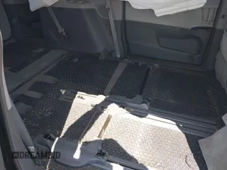 2018 Toyota Sienna LE Auto Access Seat with VIN 5TDKZ3DC3JS926847, listed as a IAAI auction lot 41969008 with 97,189 mi miles. Bid and sale history available at carsss.com. Image 8.