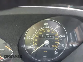 1985 Mercedes-Benz 380 z VIN WDBBA45C5FA029222, wystawiony jako IAAI lot #41658132 z przebiegiem 129 548 mil mil oraz . Historia ofert i sprzedaży dostępna na DreamBid. Obrazek 7.