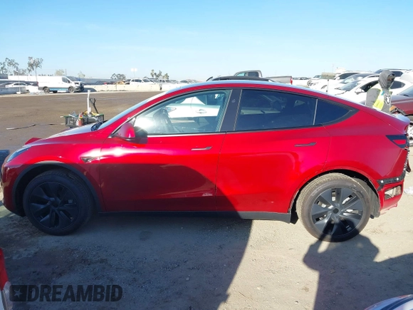 2025 Tesla Model Y Long Range with VIN 7SAYGDED8SF223993, listed as a IAAI auction lot 41743146 with 4,866 mi miles and . Bid and sale history available at DreamBid. Image 15.