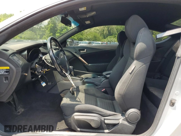 2013 Hyundai Genesis Coupe Premium with VIN KMHHT6KD3DU086153, listed as a Copart auction lot 61784265 with 101,966 mi miles and Clean title. Bid and sale history available at DreamBid. Image 7.