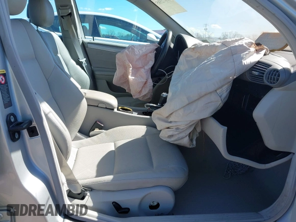2005 Mercedes-Benz C 230 Kompressor with VIN WDBRF40J35F658145, listed as a IAAI auction lot 41872585 with 66,229 mi miles and . Bid and sale history available at DreamBid. Image 5.