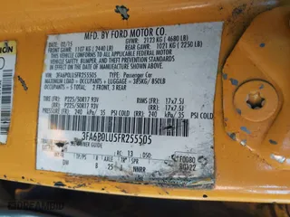 2015 Ford Fusion SE Hybrid with VIN 3FA6P0LU5FR255505, listed as a IAAI auction lot 42104362 with 399,115 mi miles. Bid and sale history available at carsss.com. Image 9.